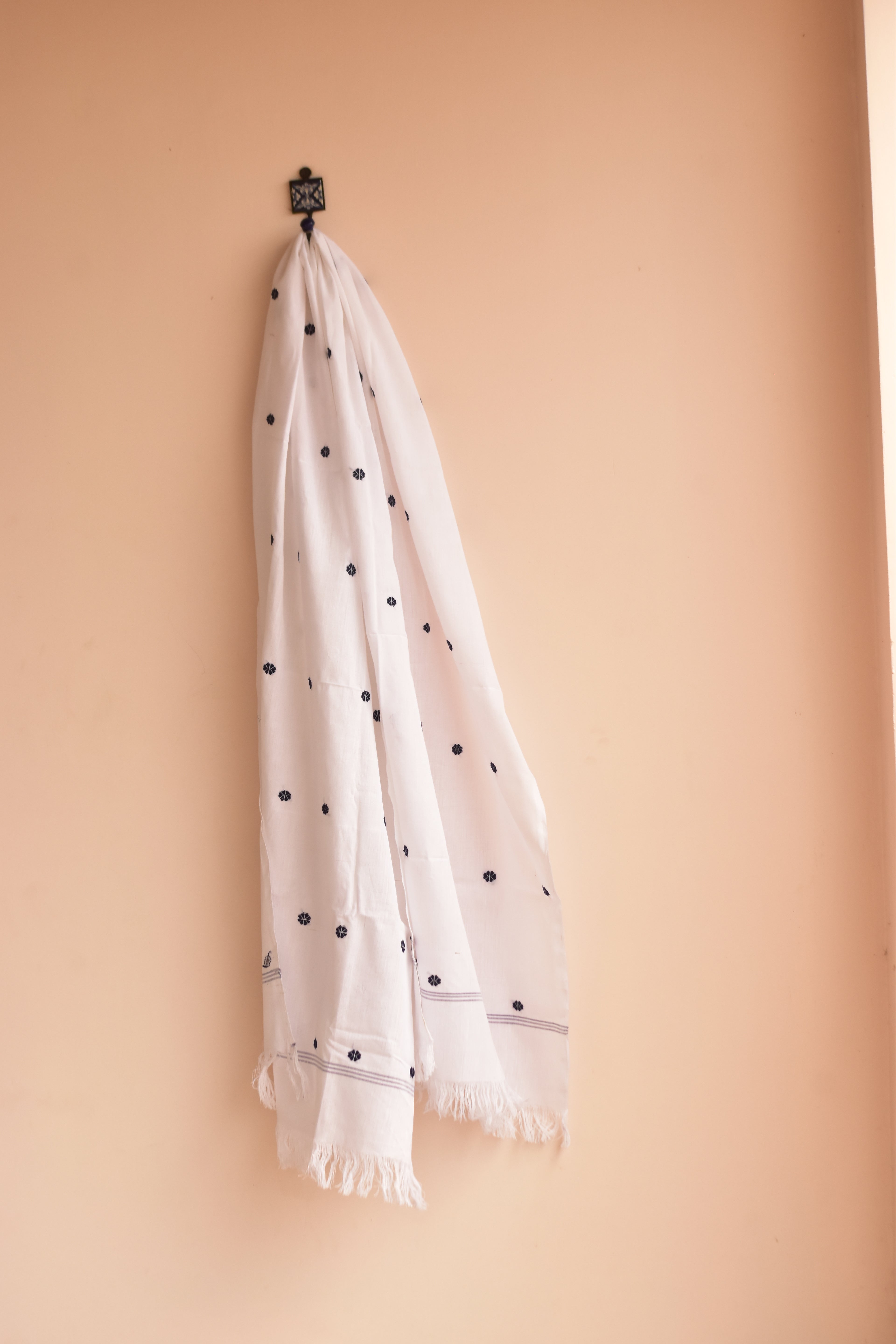 Handwoven Cotton Dupatta White & Blue Buta