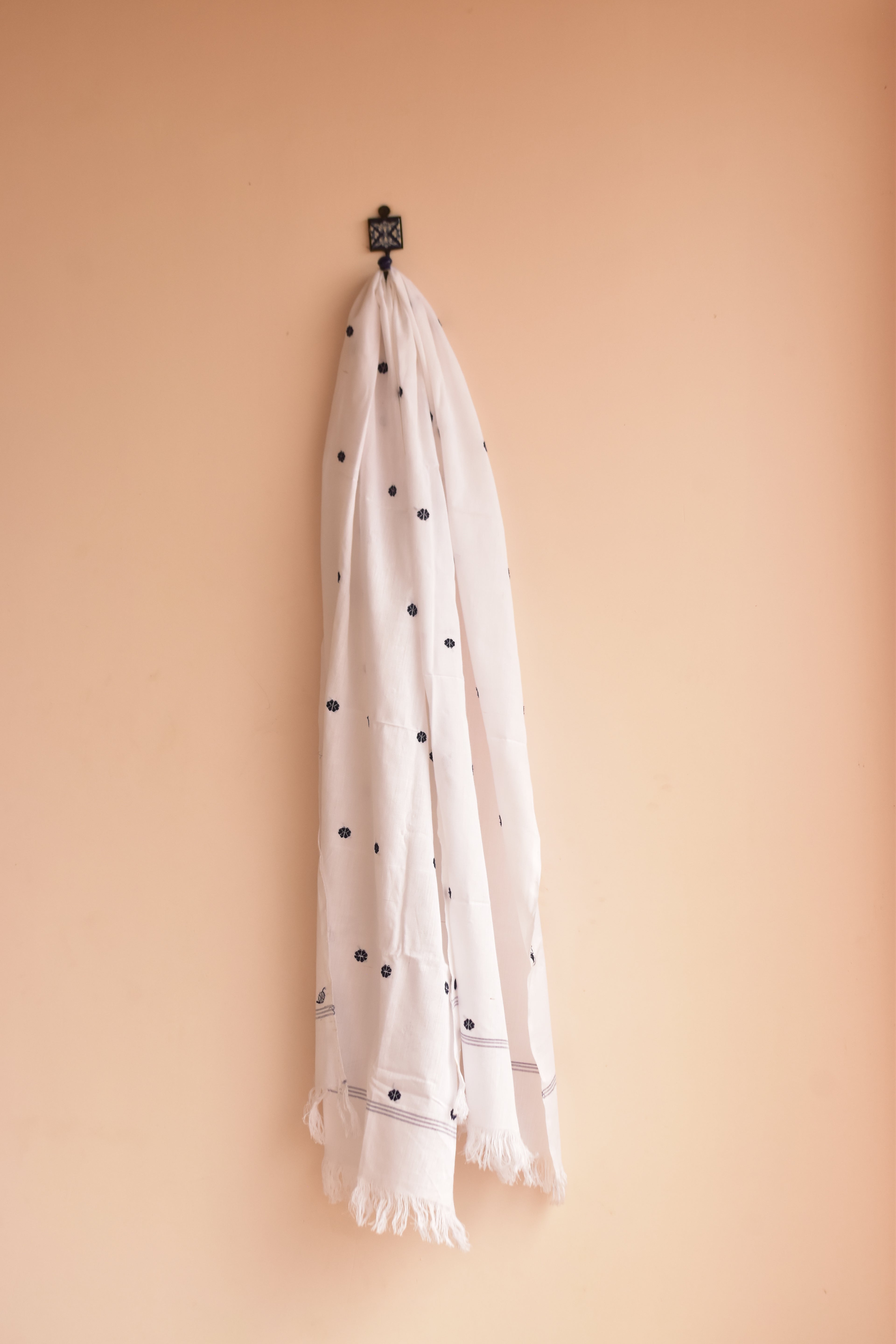 Handwoven Cotton Dupatta White & Blue Buta