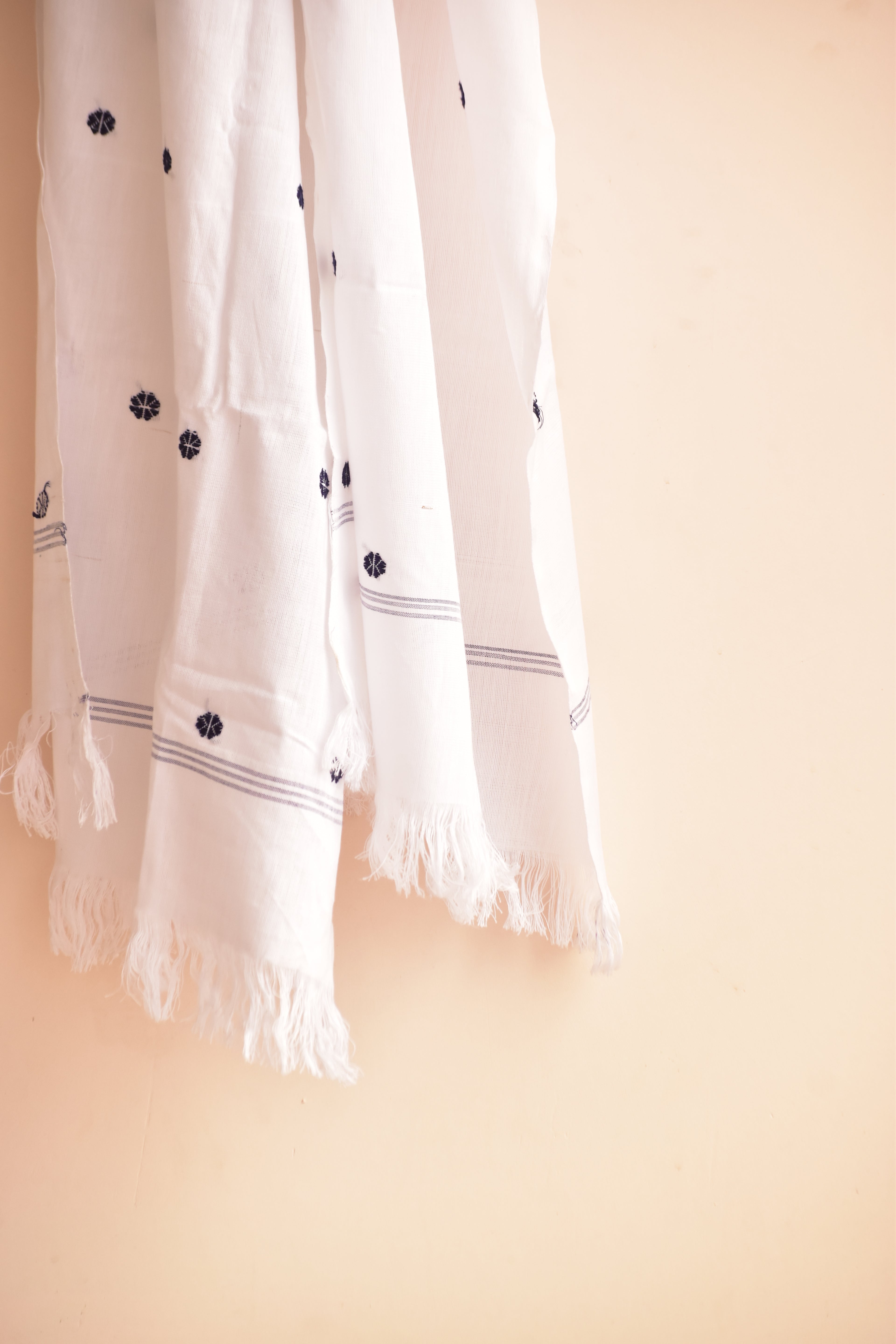 Handwoven Cotton Dupatta White & Blue Buta