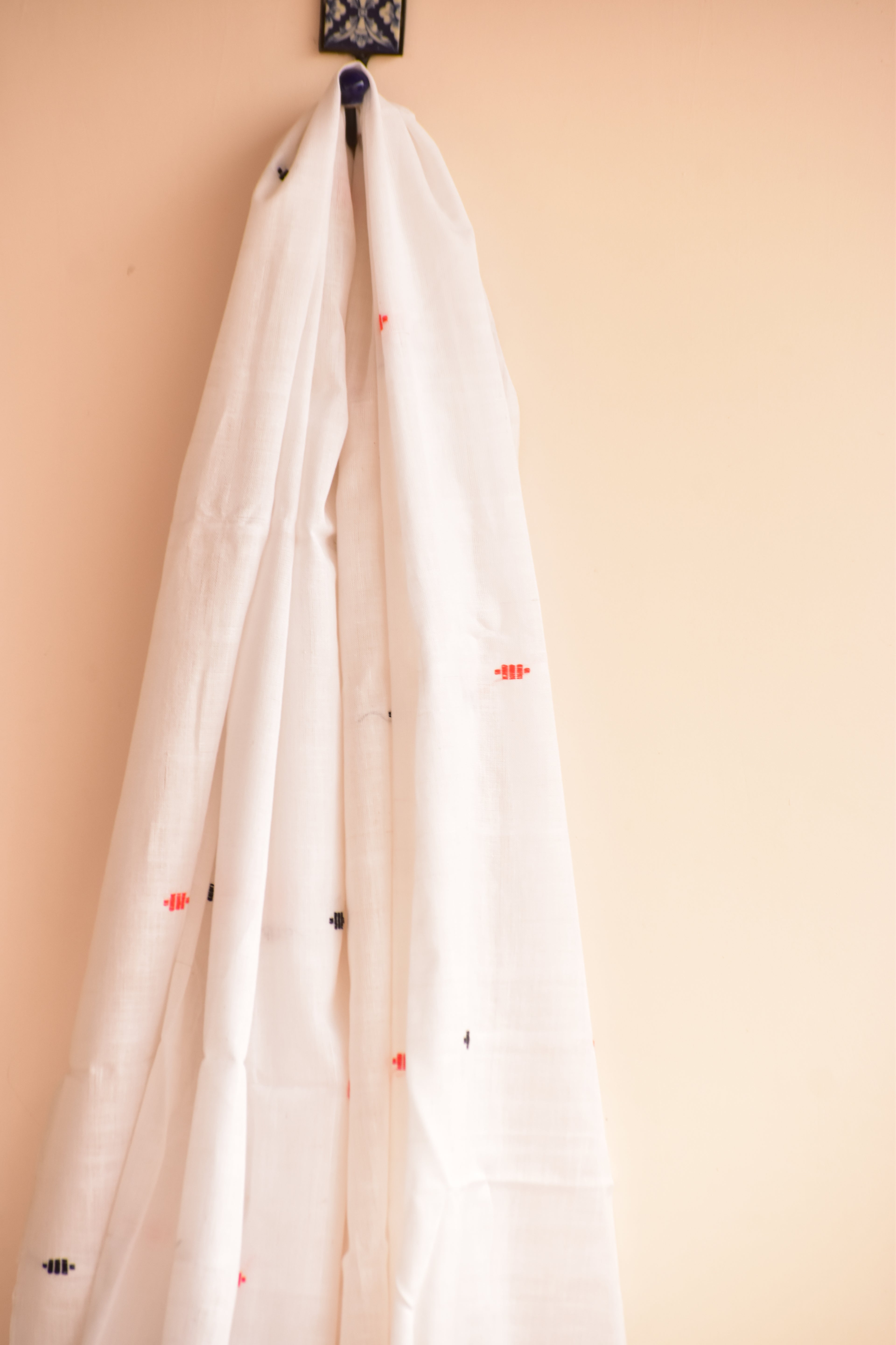 Handwoven Cotton Dupatta White, Black & Pink Buta