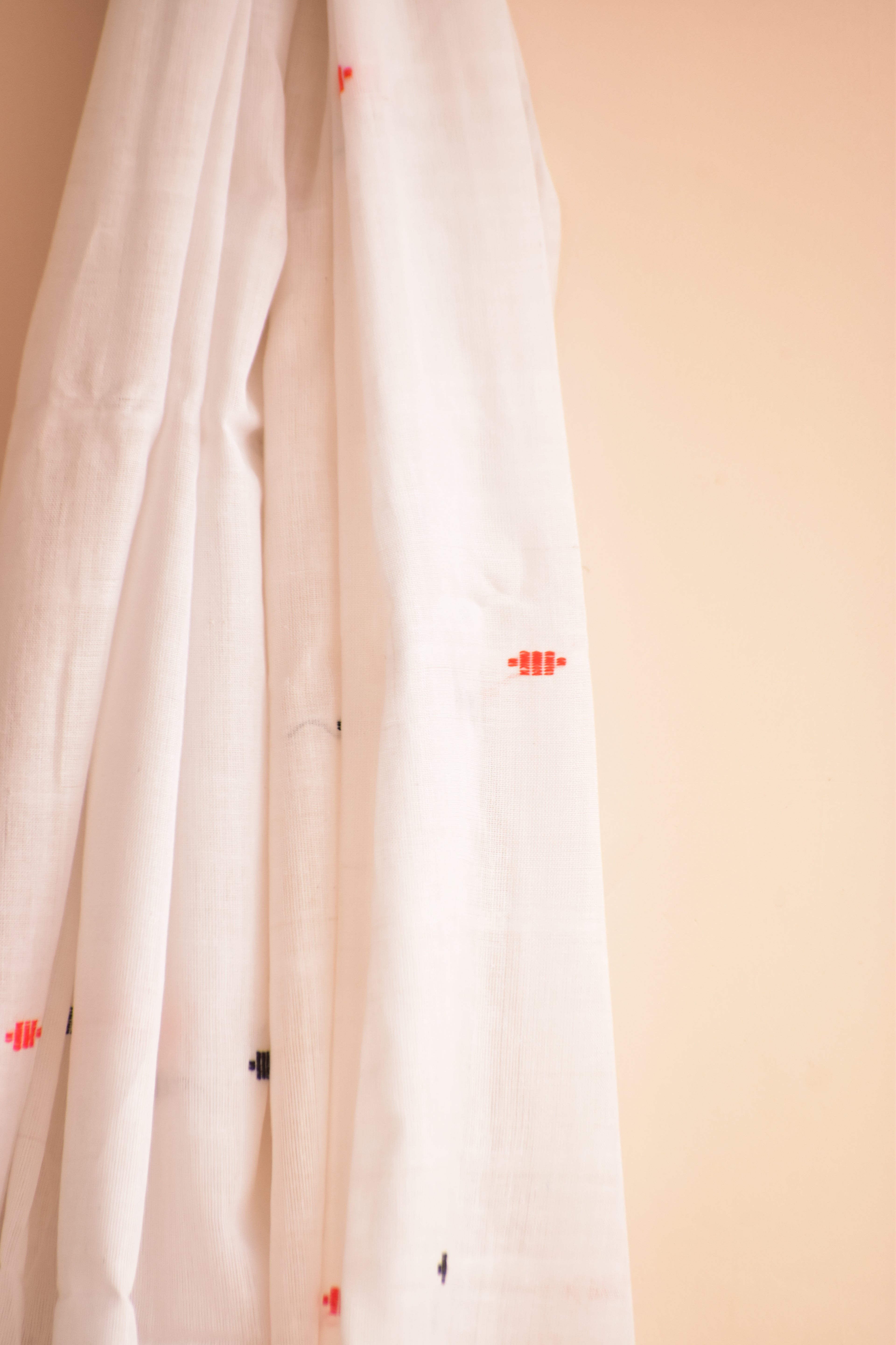Handwoven Cotton Dupatta White, Black & Pink Buta