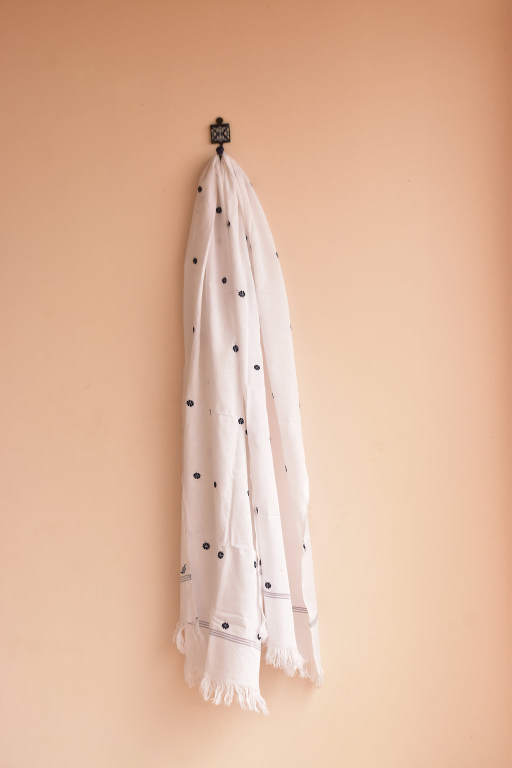 Handwoven Cotton Dupatta White & Blue Buta